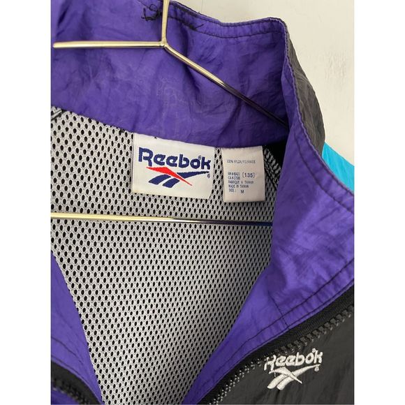 REEBOK Vintage Nylon Jacket Size Medium - Picture 3 of 5